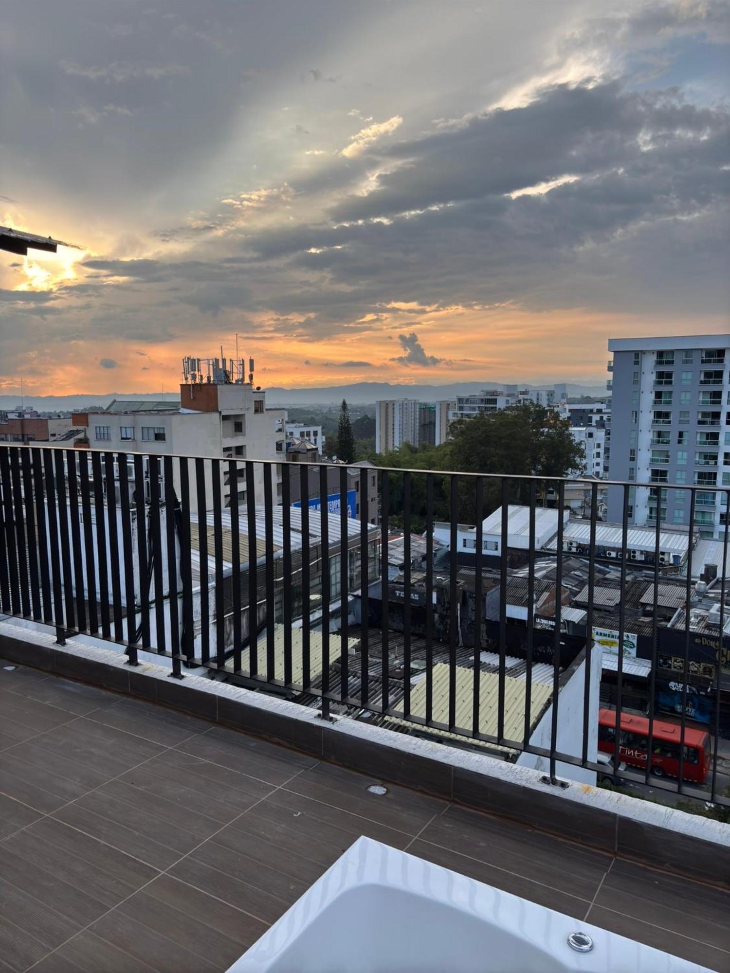 Hermoso En El Norte De Armenia, Edificio Estocolmo Apartamento *